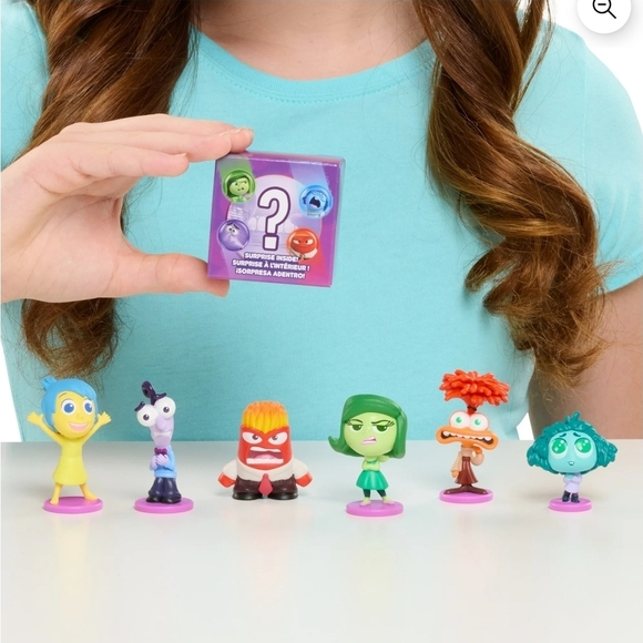 Disney and Pixar Inside Out 2 7-Pack Figure Set and bubblehead collectible 6" - Picture 10 of 10